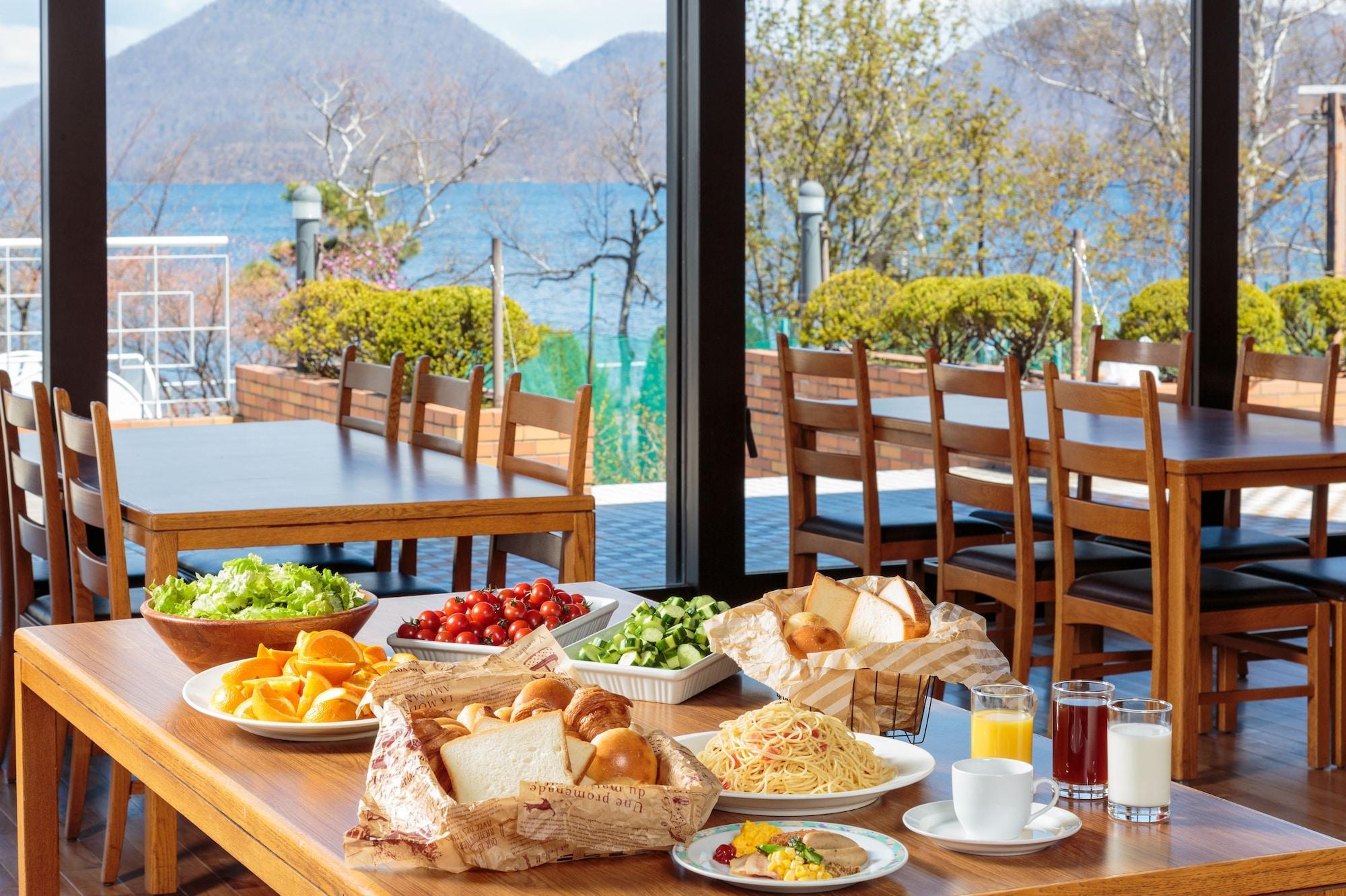 Manseikaku Lakeside Terrace Ryokan 4*