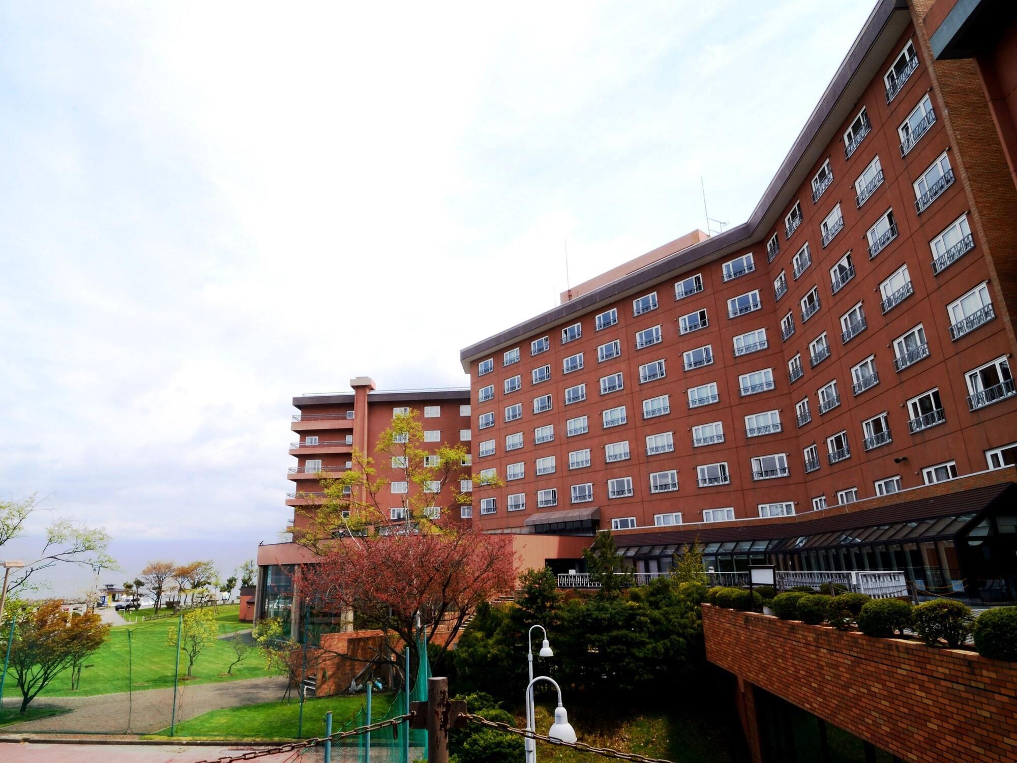 Manseikaku Lakeside Terrace 4*
