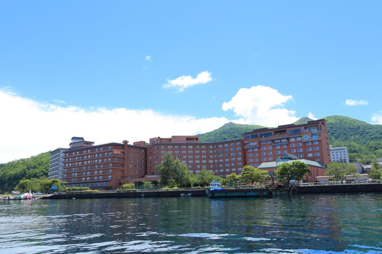 Manseikaku Lakeside Terrace